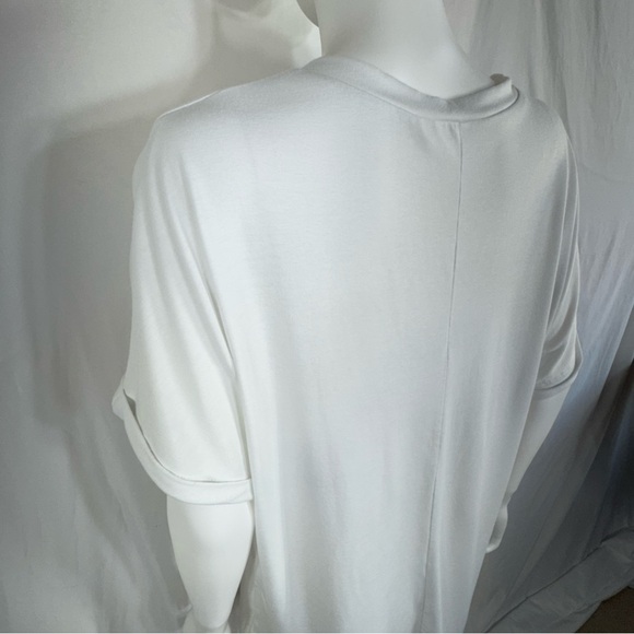 Women’s White V-Neck Rolled Dolman Sleeve Tunic Tee - Picture 4 of 7